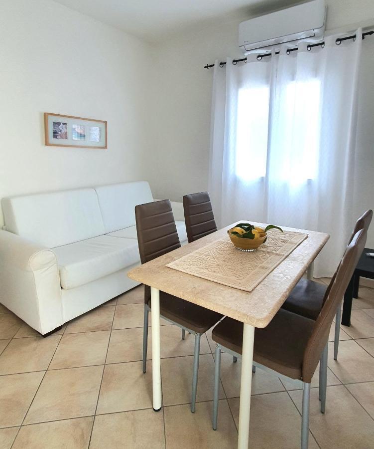 Dommos - Limone Appartement Orosei Buitenkant foto